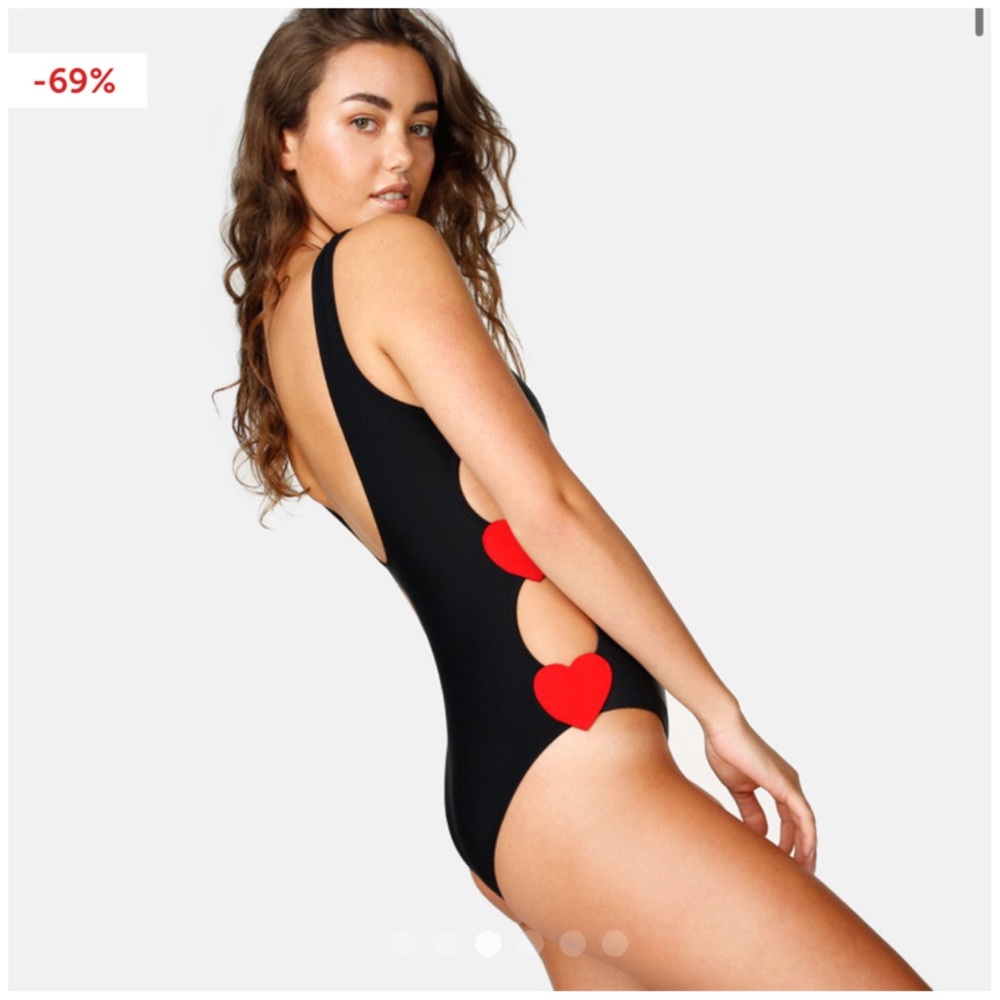 Sold • heart breaker swimsuit - Picture 4 of 8